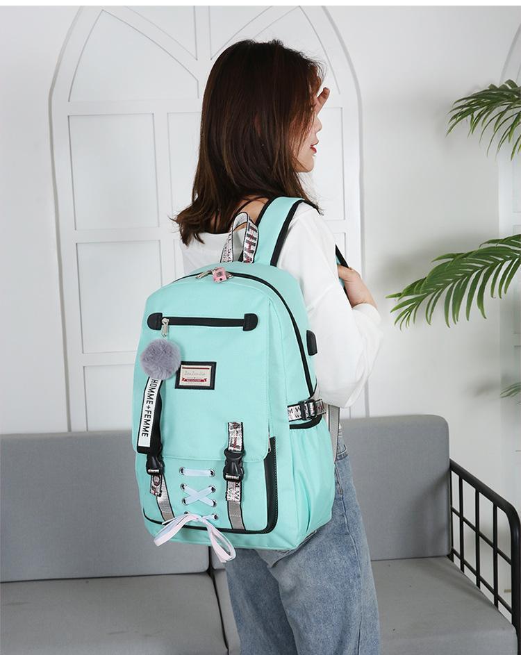 Mochila Feminina com Entrada USB e Trava Anti-Roubo 